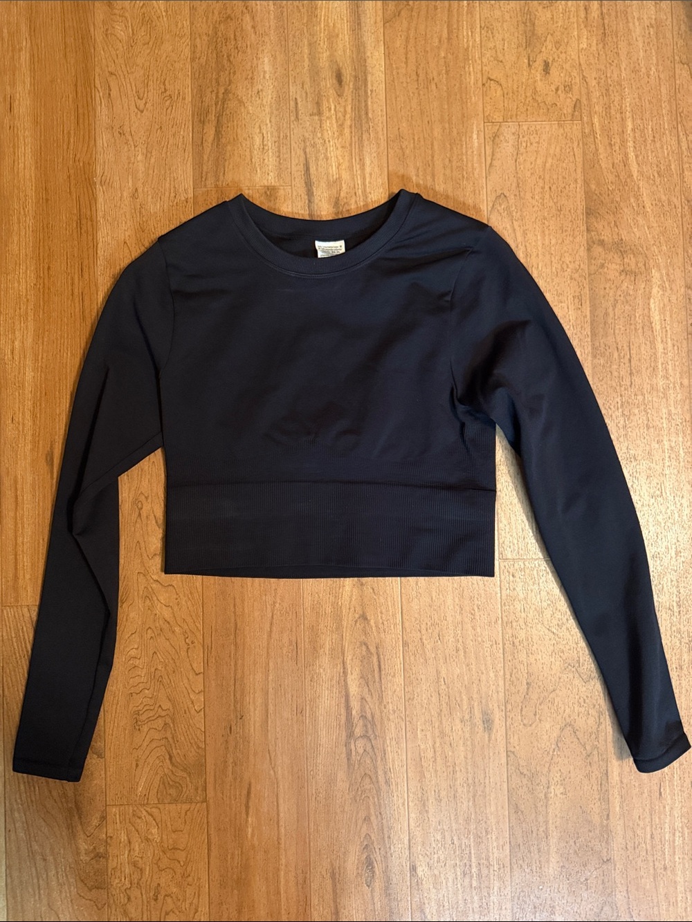 PINK Victoria's Secret Black Long-Sleeve Cropped Crew Top